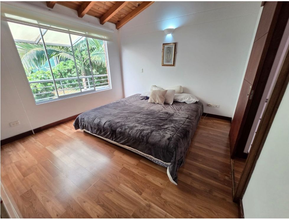 Venta Espectacular Casa en Unidad Cerrada