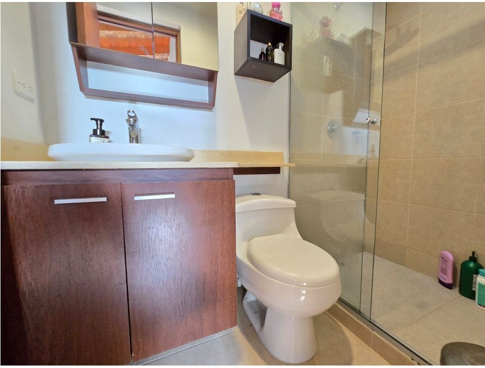 Venta Espectacular Casa en Unidad Cerrada