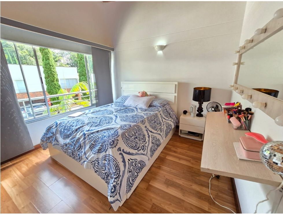 Venta Espectacular Casa en Unidad Cerrada