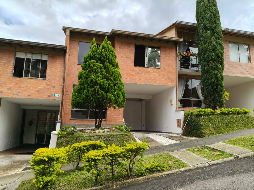 Venta Casa Envigado – Excelente Opción